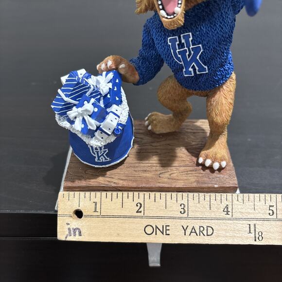 Kentucky Wildcats “Mascot With Stocking” Stocking Hanger College Treasures RARE - Picture 9 of 10